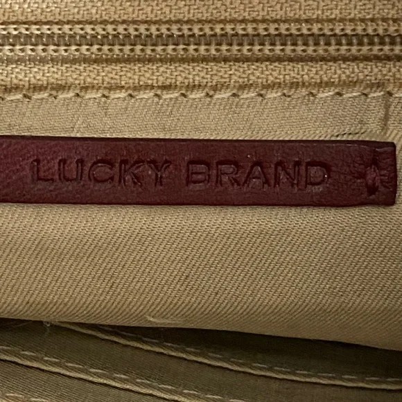 SOLD! EUC Lucky Brand Rayla Burgandy Brown Chevron  Leather Wristlet Clutch - Picture 7 of 14